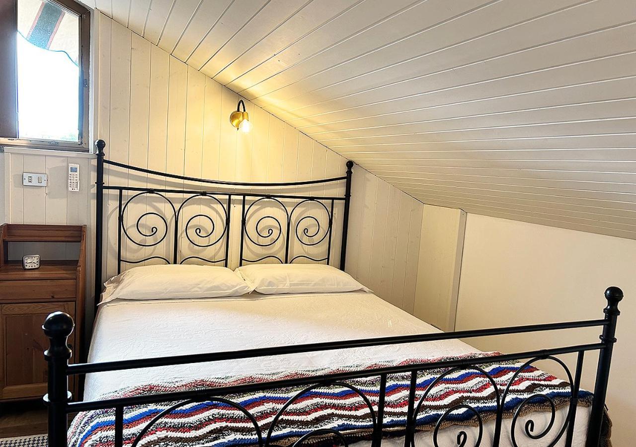 Apartmán La Mansardina Venegono Superiore Exteriér fotografie