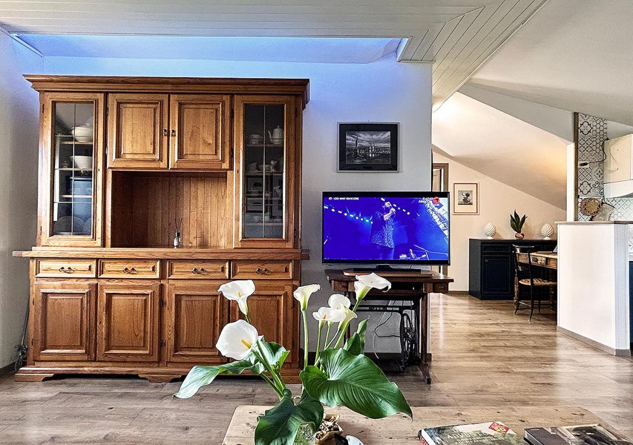 Apartmán La Mansardina Venegono Superiore Exteriér fotografie