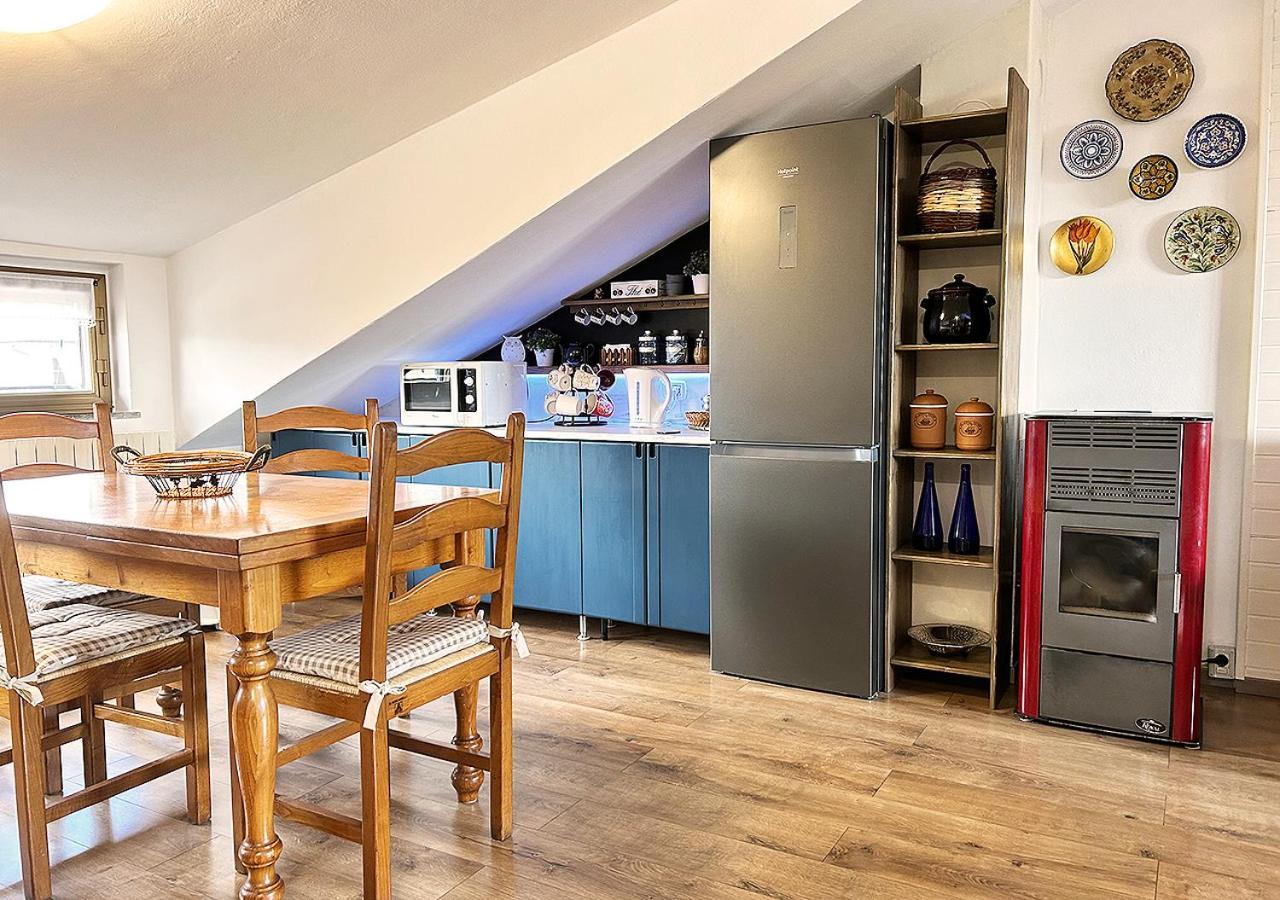 Apartmán La Mansardina Venegono Superiore Exteriér fotografie