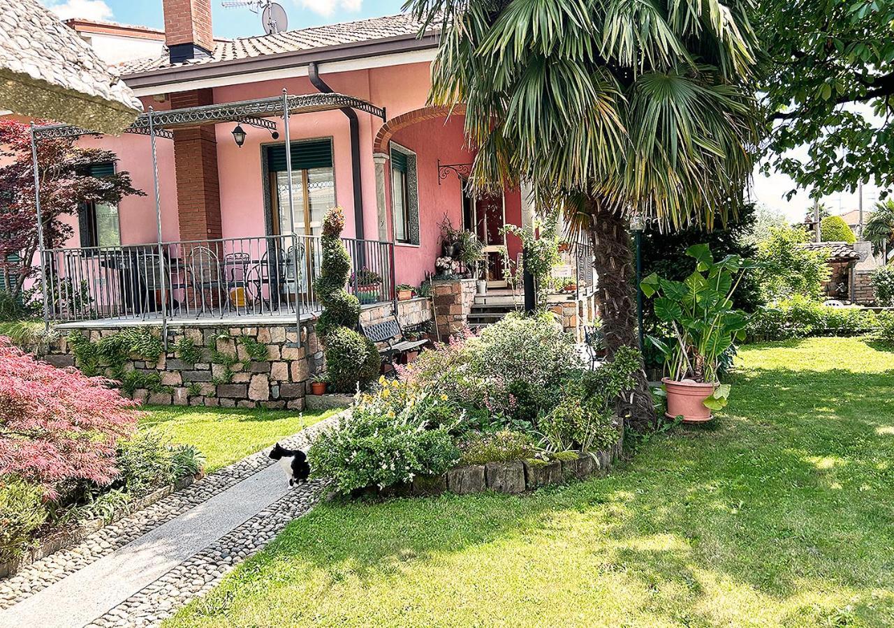 Apartmán La Mansardina Venegono Superiore Exteriér fotografie